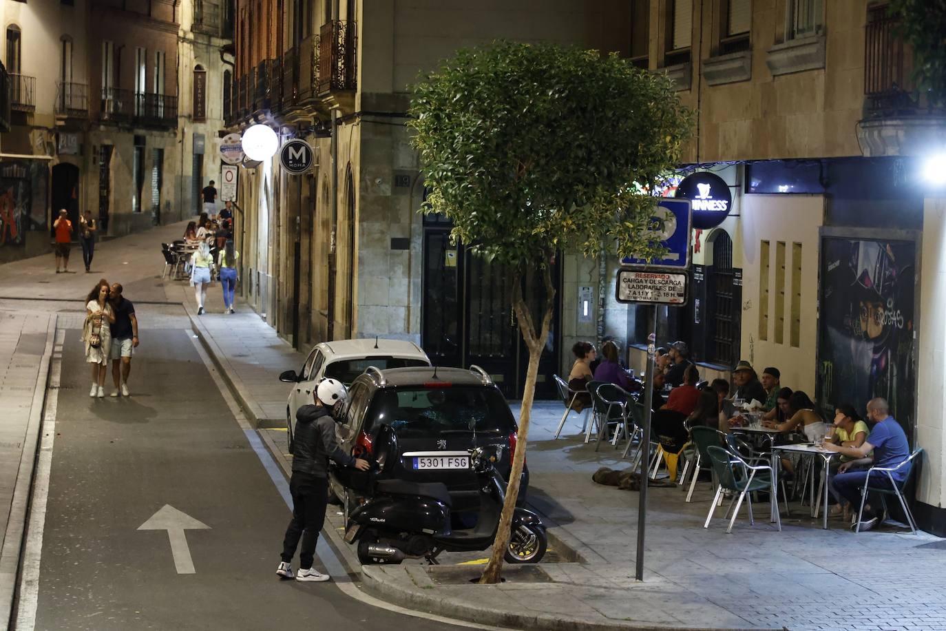 Salamanca en el ayer: así ha cambiado la calle Varillas en los últimos años