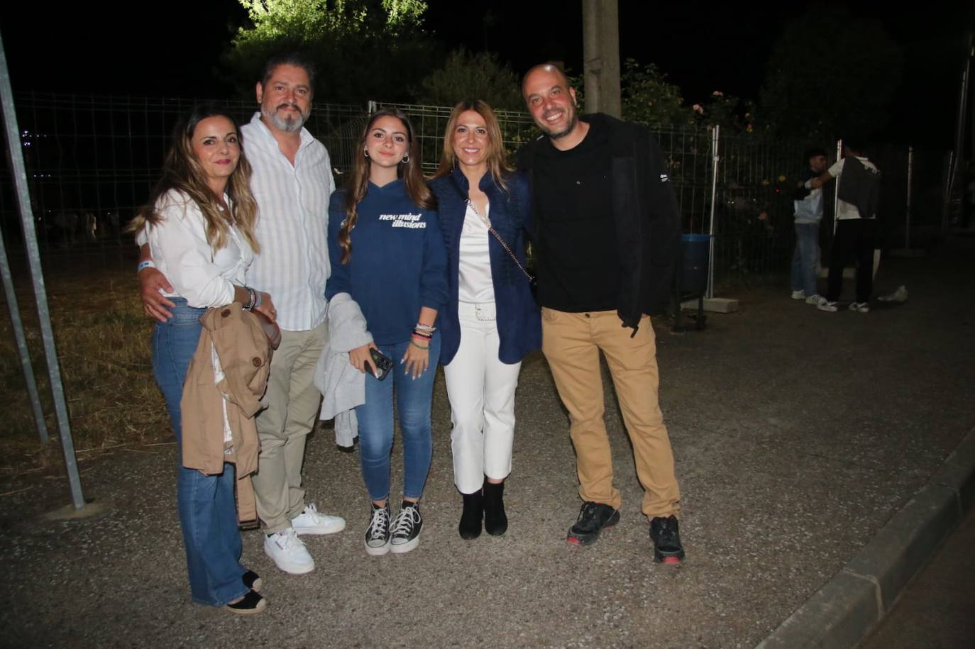 Gran ambiente en Castellanos de Villiquera para disfrutar de la Orquesta Panorama