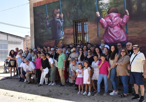 Asistentes al homenaje póstumo.