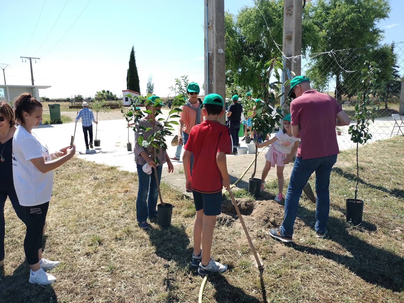 Berrocal de Salvatierra y Pizarral se suman al proyecto «Arboleda»