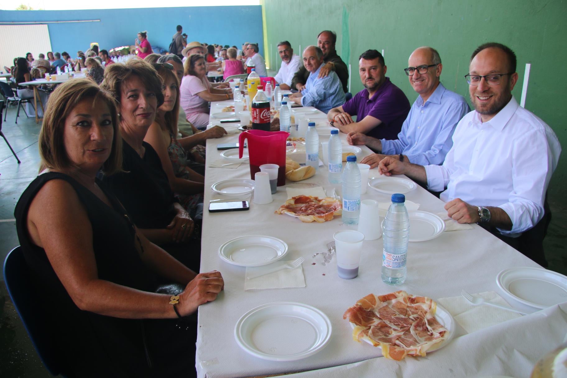 Gran fin de fiesta gastronómico en Castellanos de Villiquera