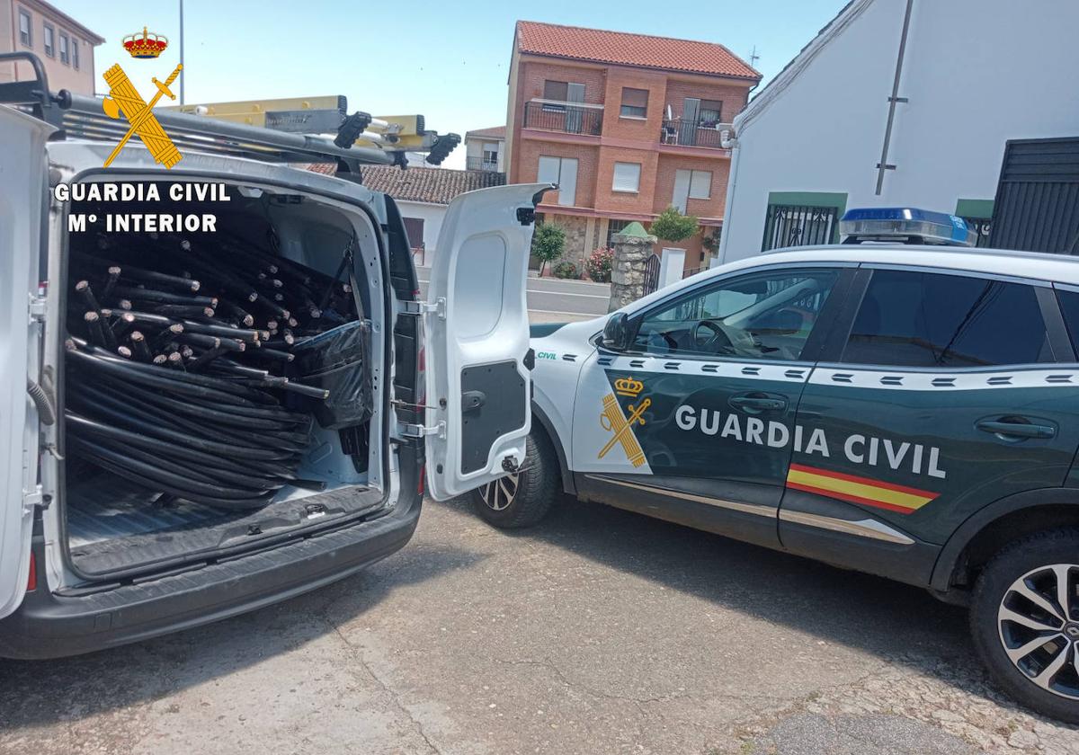 Material incautado por la Guardia Civil