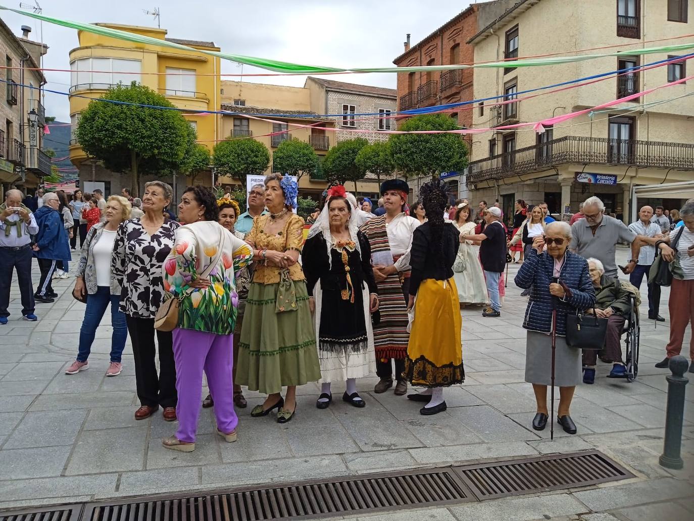 Aires goyescos para dar color a la fiesta en Piedrahita