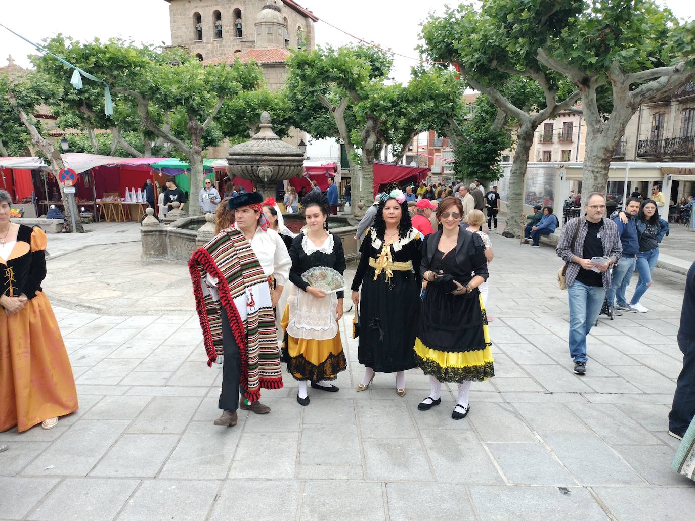 Aires goyescos para dar color a la fiesta en Piedrahita