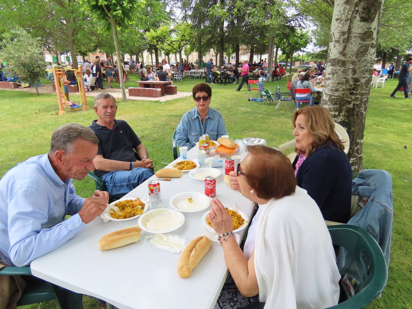 Paella para 750 paladares en Paradinas de San Juan