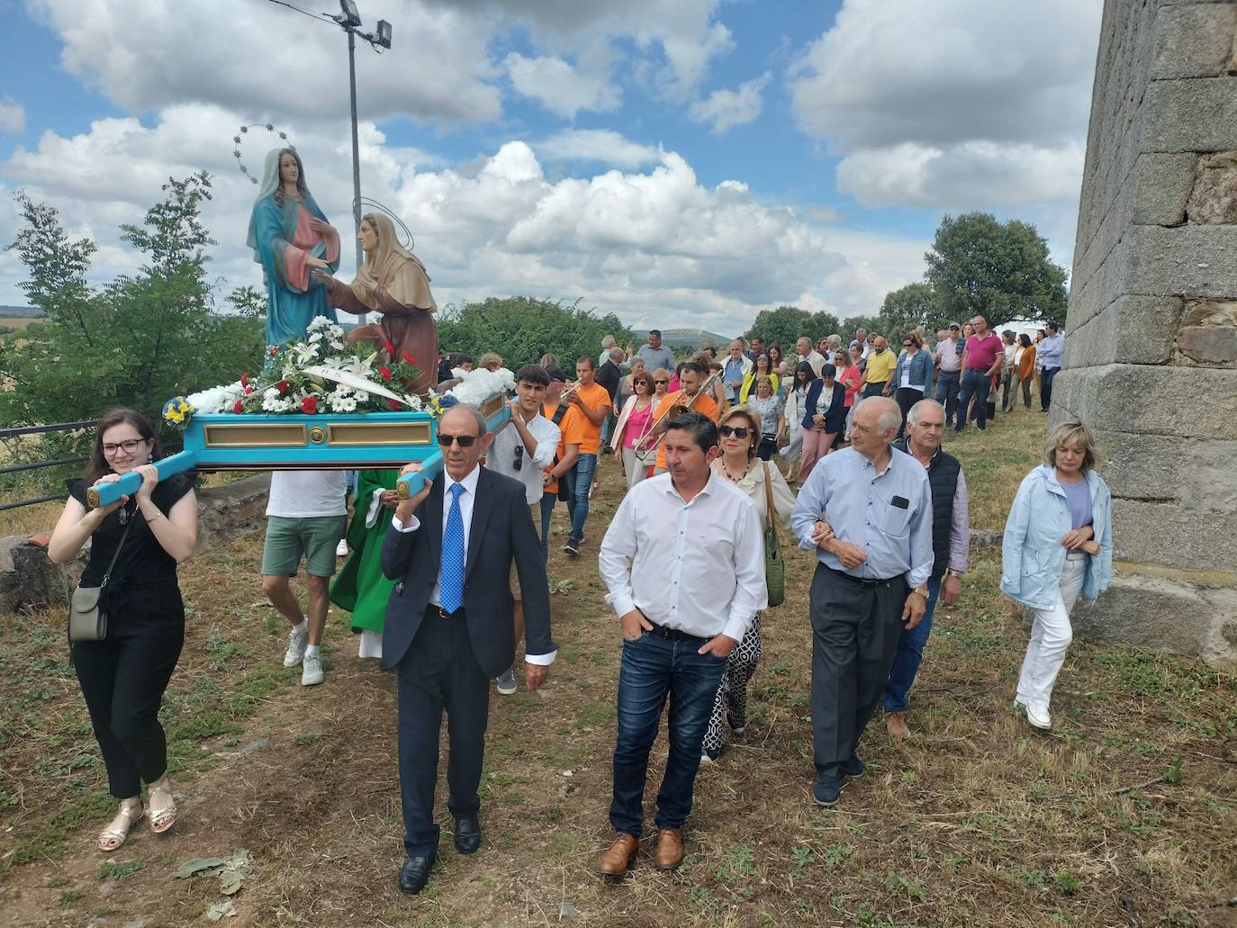 Berrocal de Salvatierra disfruta de su día de fiesta