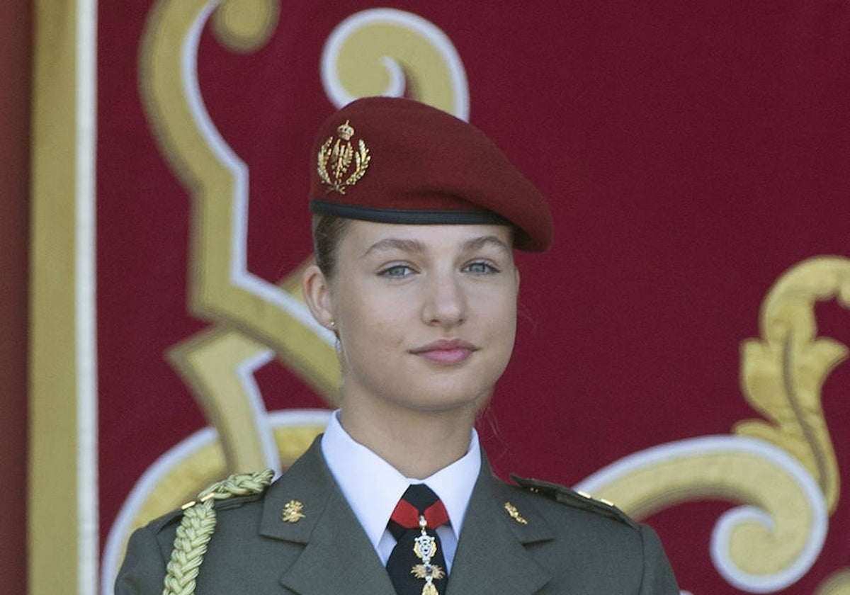 La princesa Leonor durante el día de las fuerzas armadas celebrado en la academia de Zaragoza