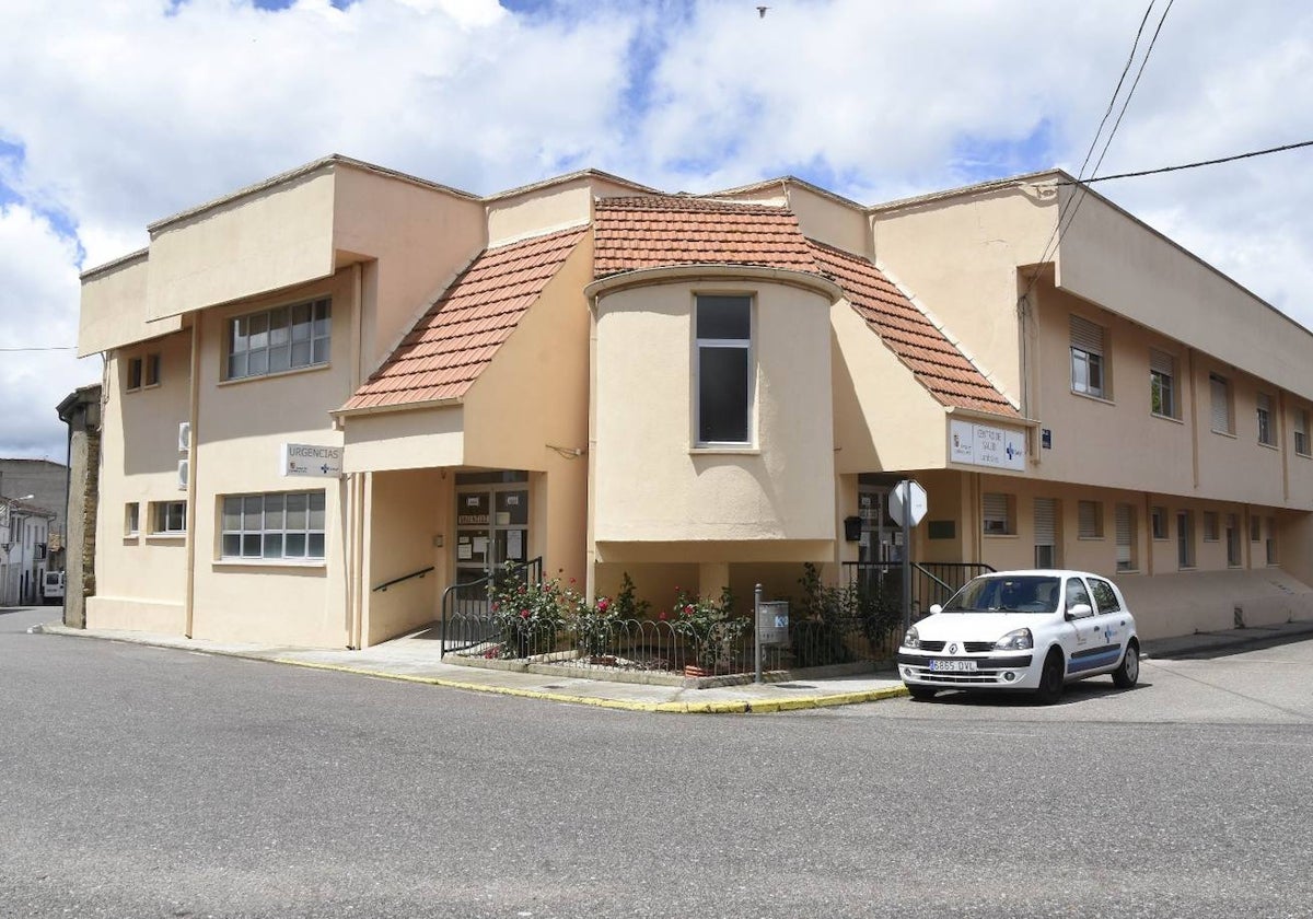 Imagen del centro de salud de Lumbrales, que da cobertura sanitaria a otros doce pueblos