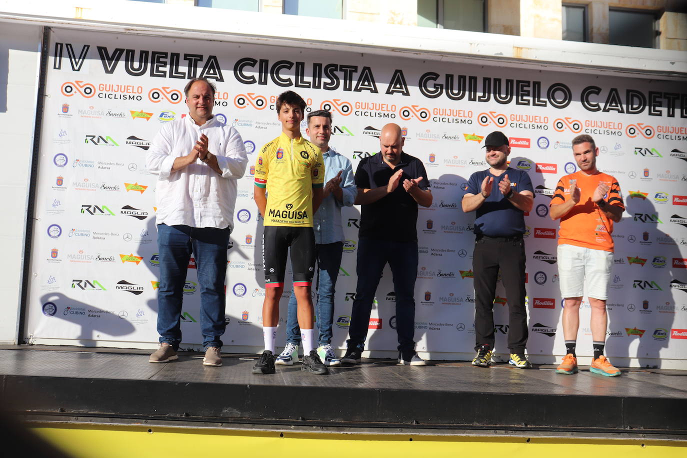 Acento portugués en el inicio de la IV Vuelta Ciclista a Guijuelo cadete