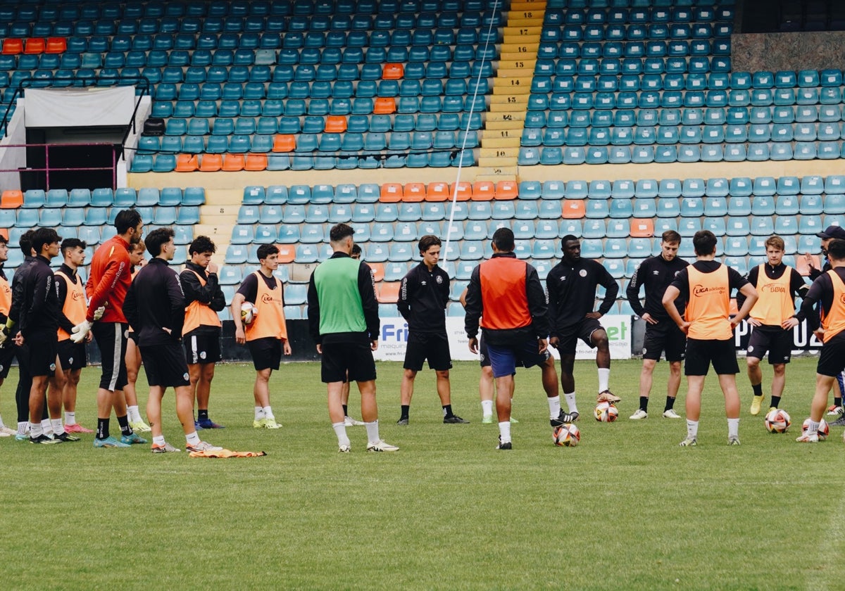 Entrenamiento del Salamanca UDS en el Helmántico.