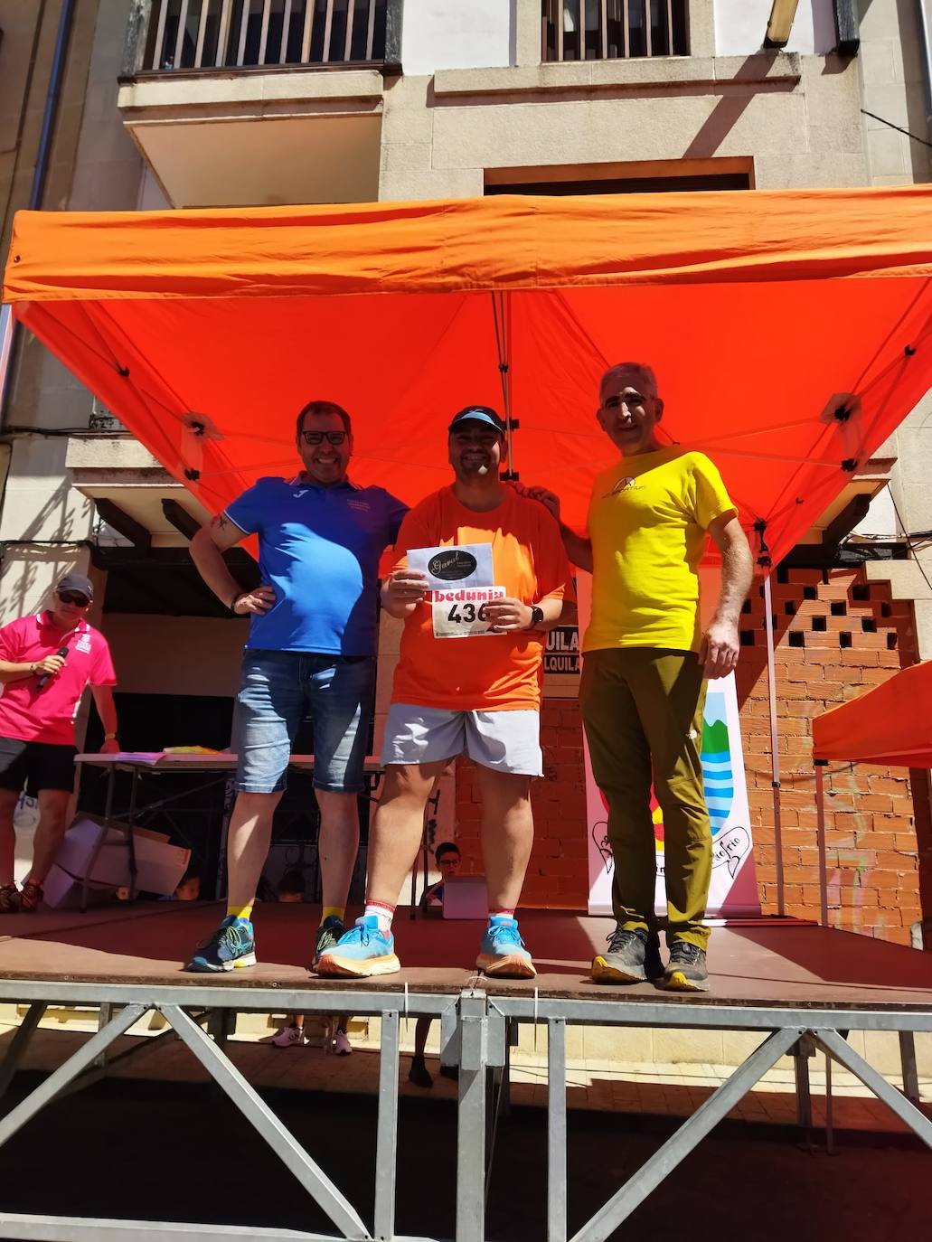 Linares de Riofrío disfruta con el cross de la Honfría