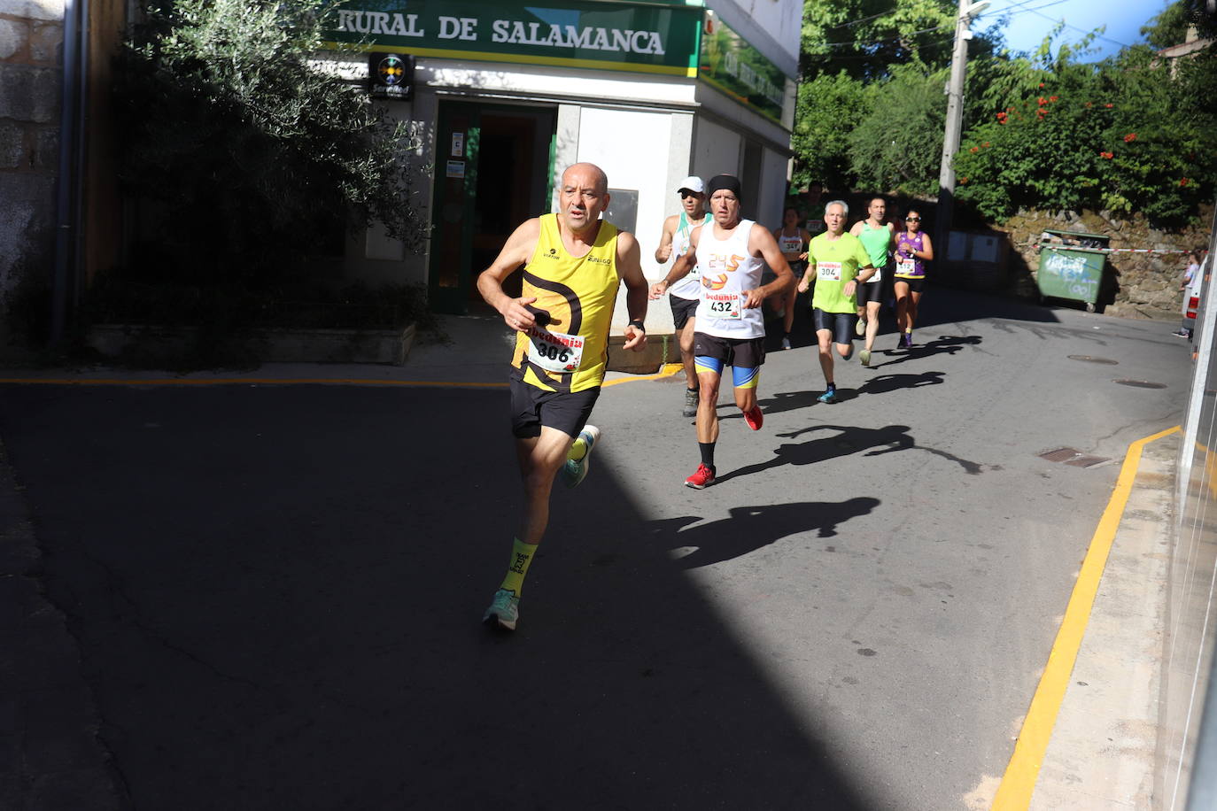 Linares de Riofrío disfruta con el cross de la Honfría