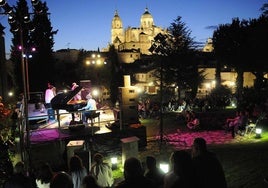 Concierto en los Jardines de Santo Domingo.