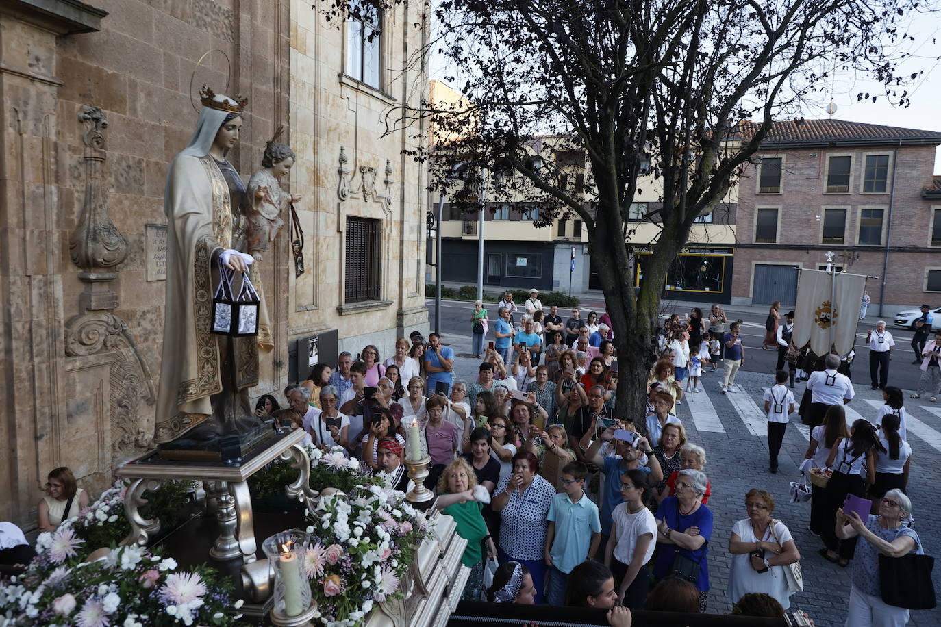 La Virgen del Carmen se luce junto al Tormes