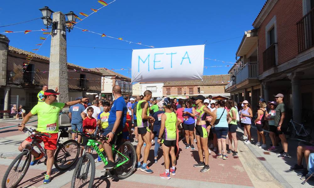 Jesús Ruano y Pilar García quedan primero en la VIII Quedada Running y Marcha Ciclista Solidaria