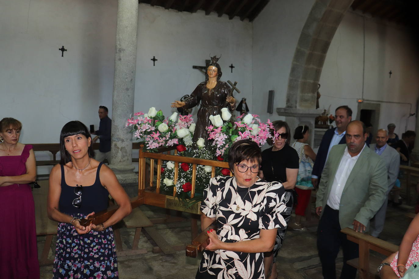 Palacios de Salvatierra acompaña a su patrona en el día de su fiesta