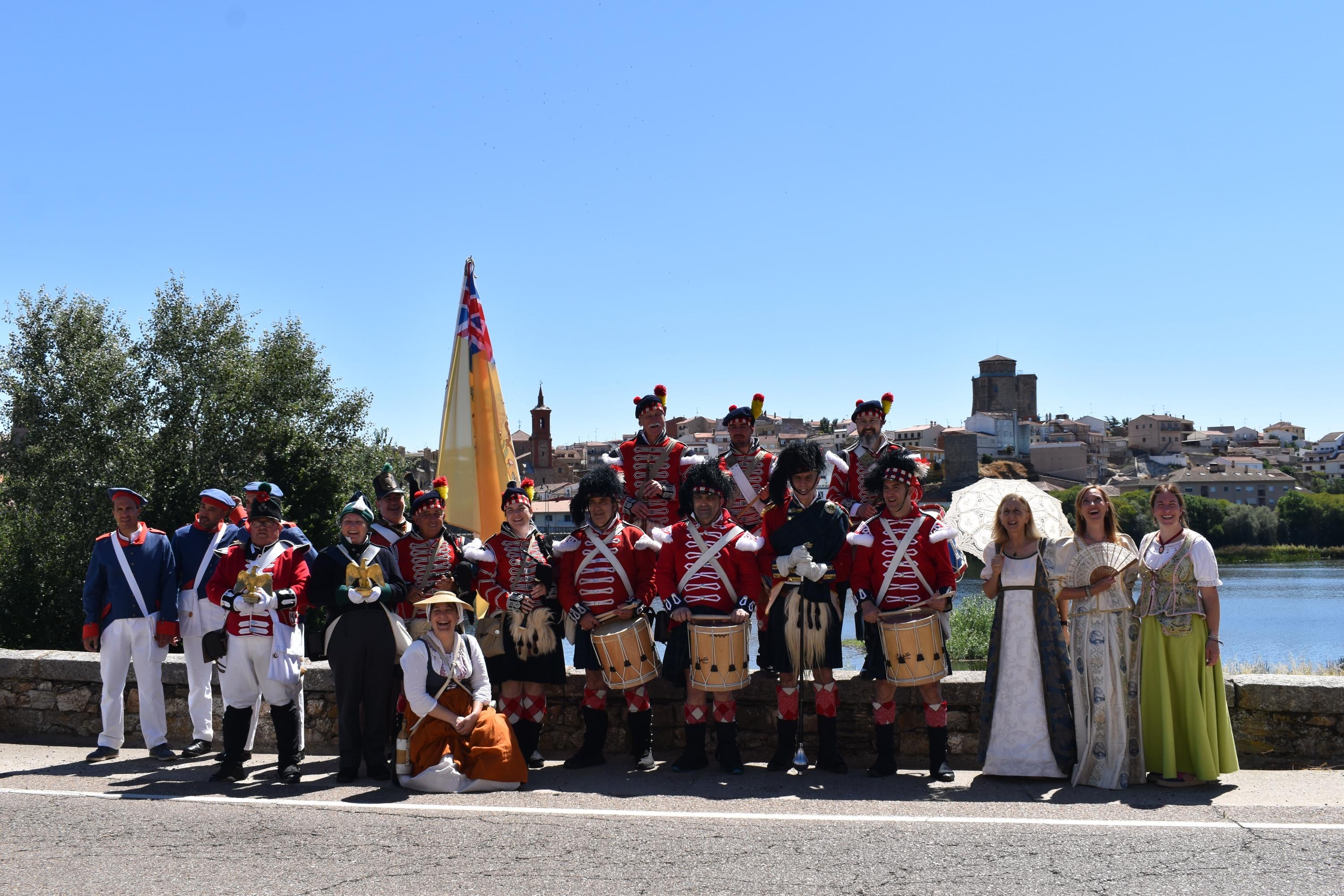 Alba de Tormes conmemora por primera vez la batalla de Los Arapiles con un desfile de época