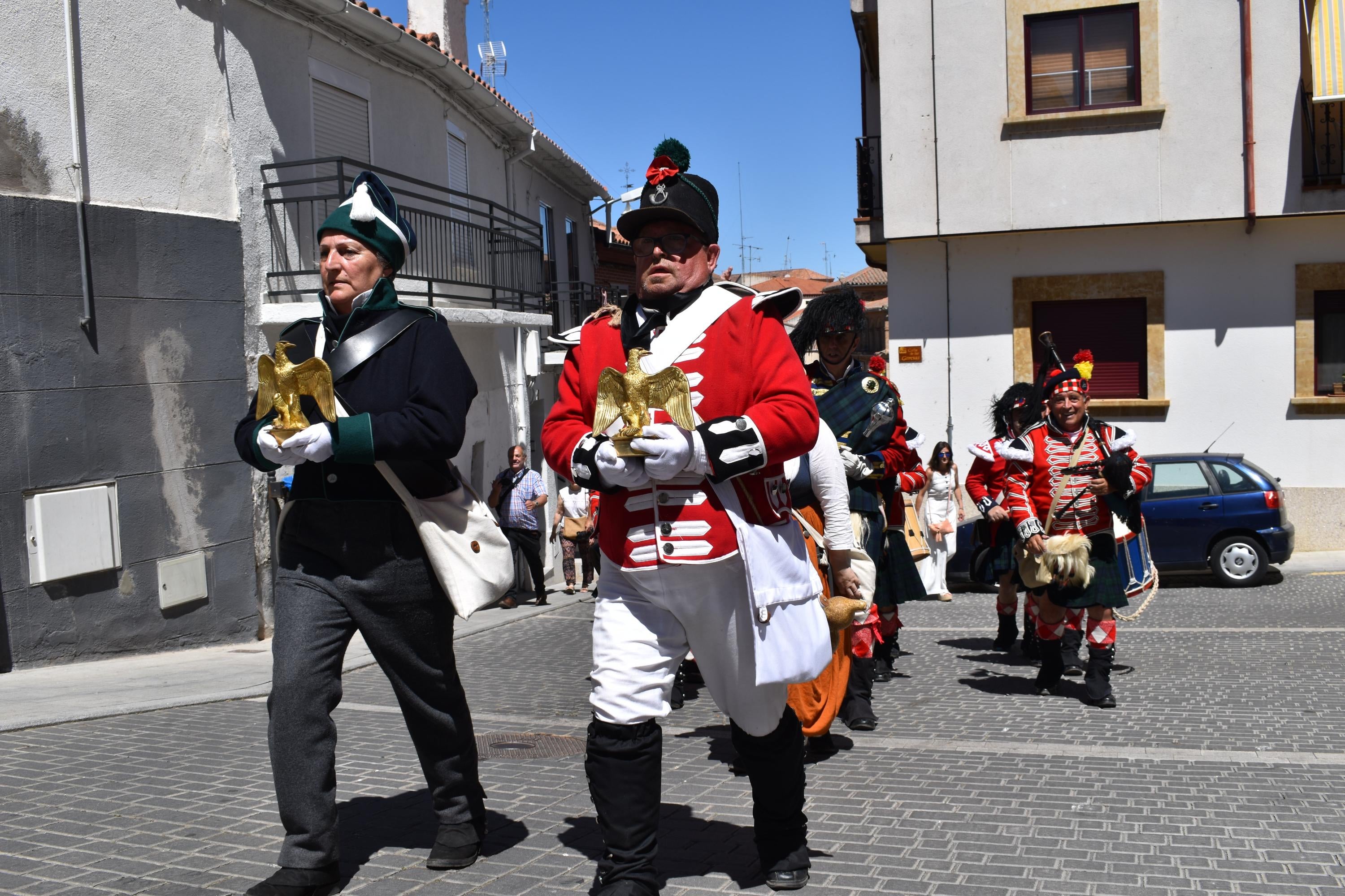 Alba de Tormes conmemora por primera vez la batalla de Los Arapiles con un desfile de época