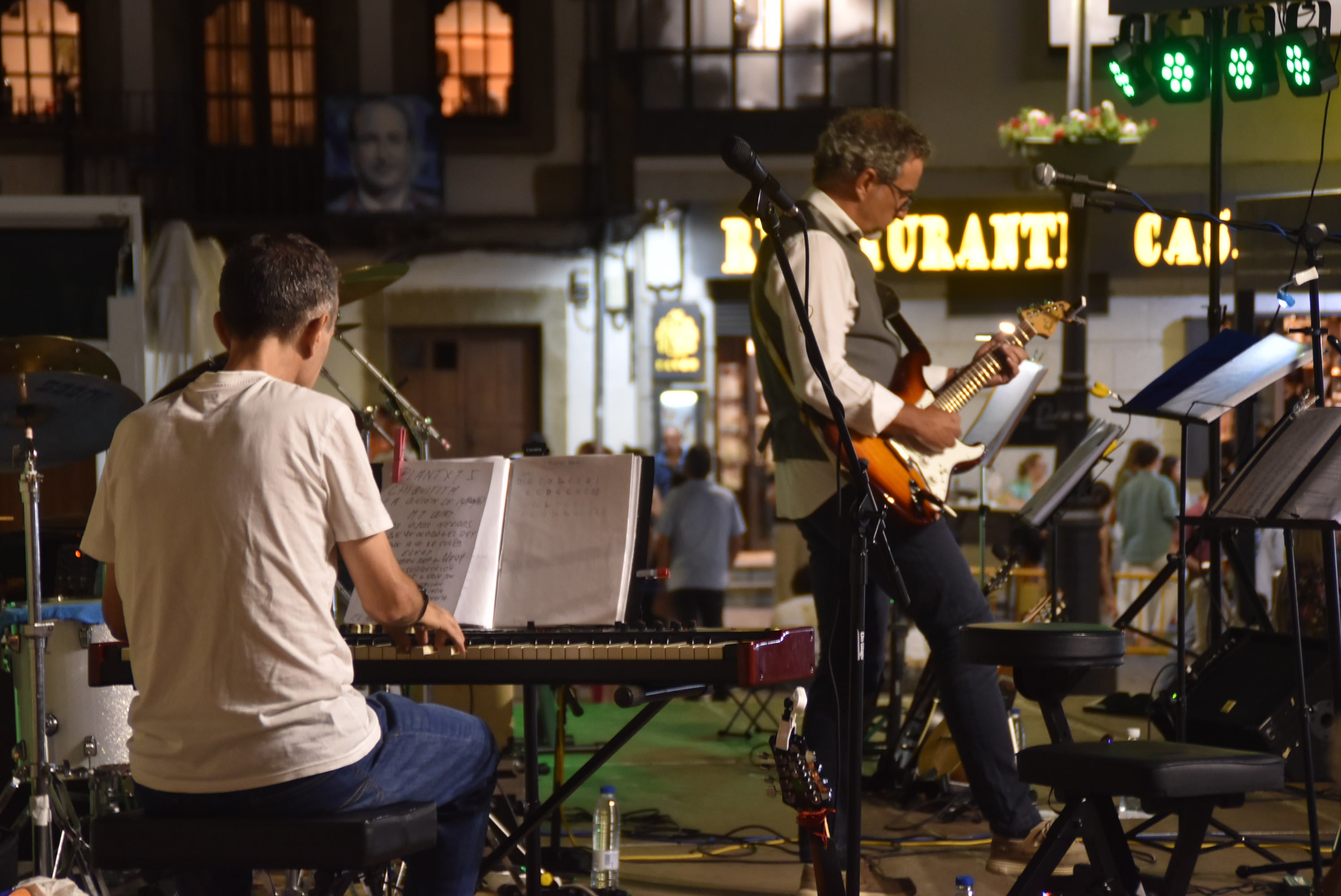 Béjar despide la Noche en Blanco con música local