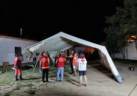 Los equipos de respuestas de emergencia de Cruz Roja.