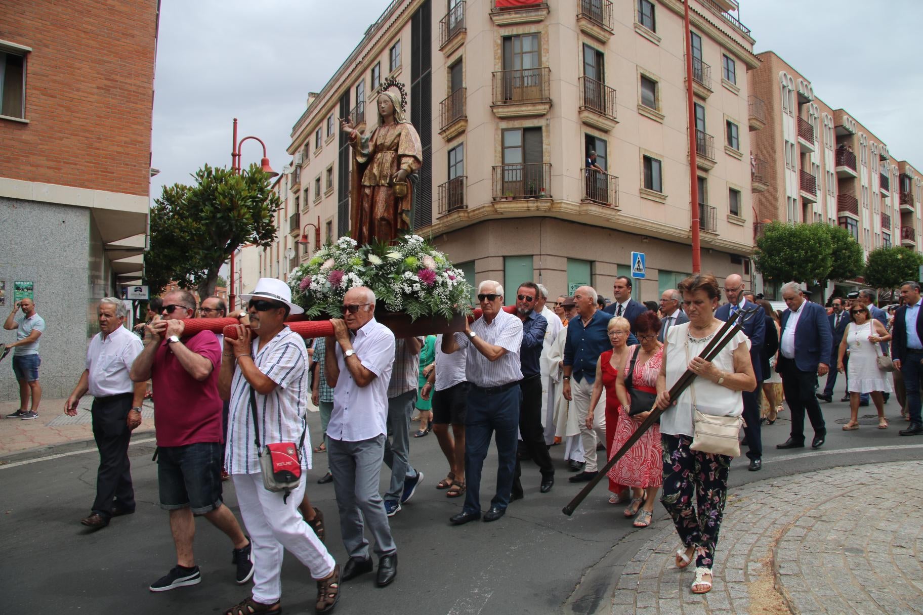 Santa Marta honra a su patrona con calles llenas de vecinos