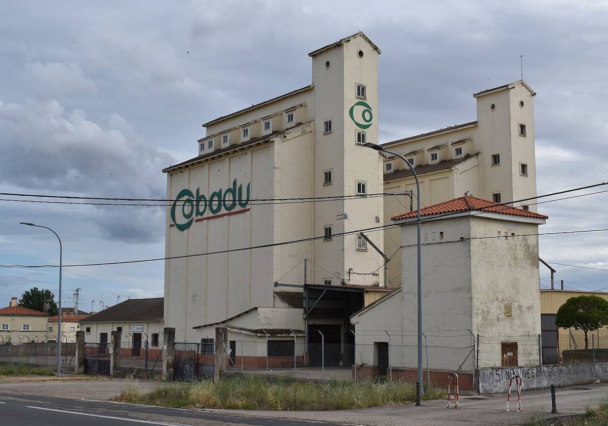 La Junta saca a subasta dos grande silos en Ciudad Rodrigo