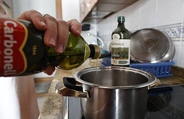 Aceite de oliva en una casa salmantina.