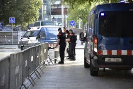 Mossos d'Esquadra este jueves en Barcelona.