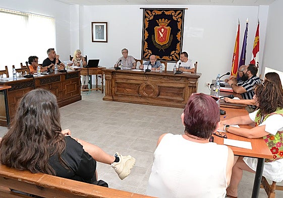 Inicio de la sesión plenaria en Vitigudino