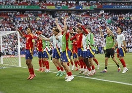 La selección española celebrando el pase a la final de la Eurocopa.