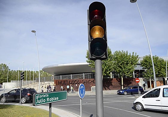 Un semáforo ubicado en la capital.