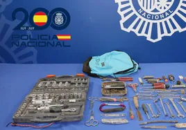 Herramientas recuperadas por los agentes.