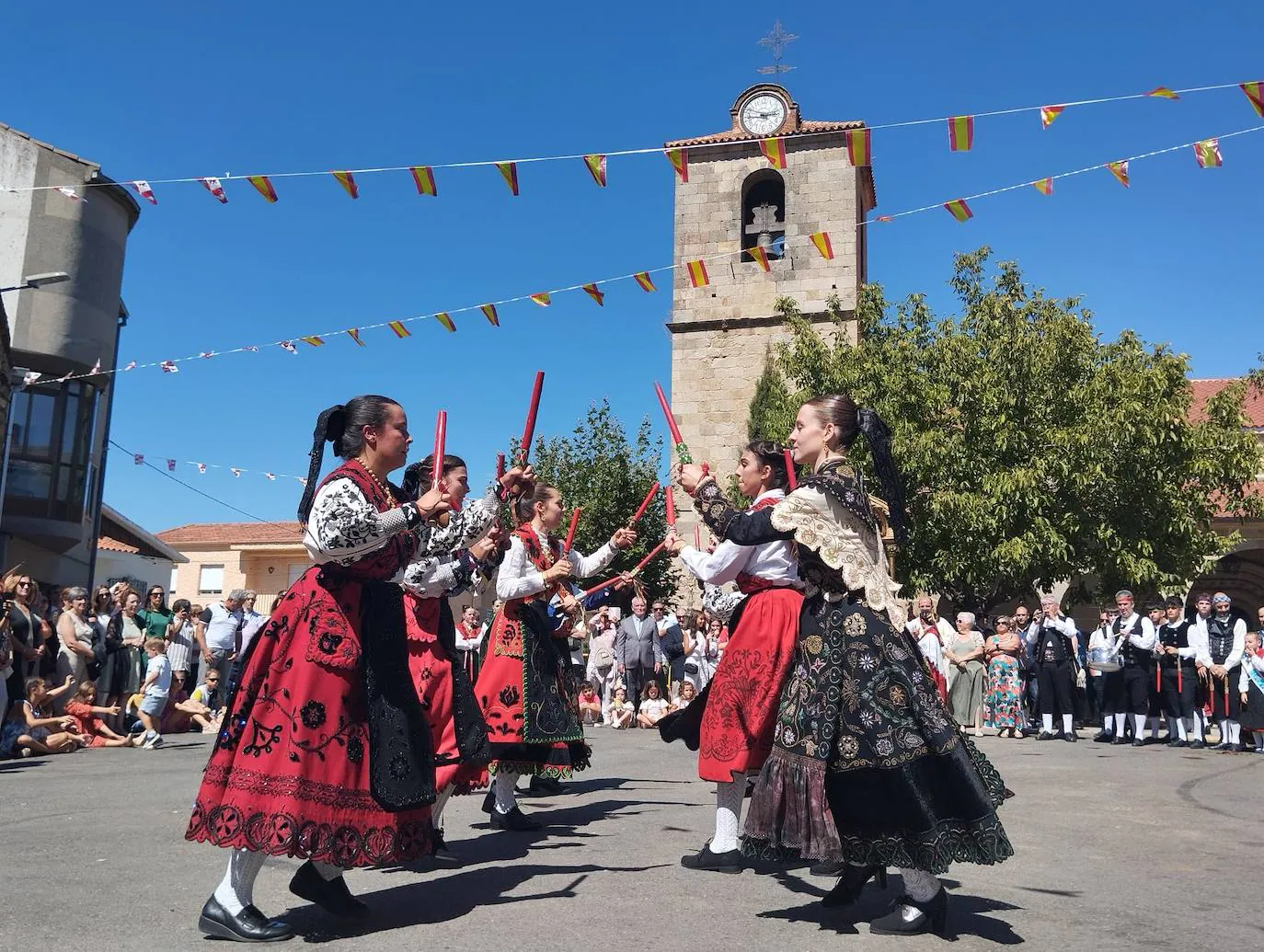 Cespedosa de Tormes honra a la Virgen del Carrascal