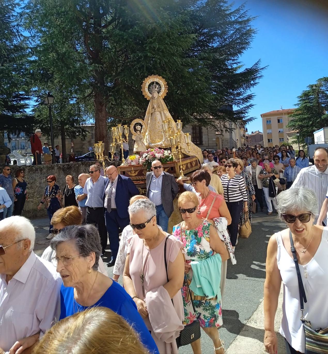 Piedrahita rinde honores a la Virgen de la Vega