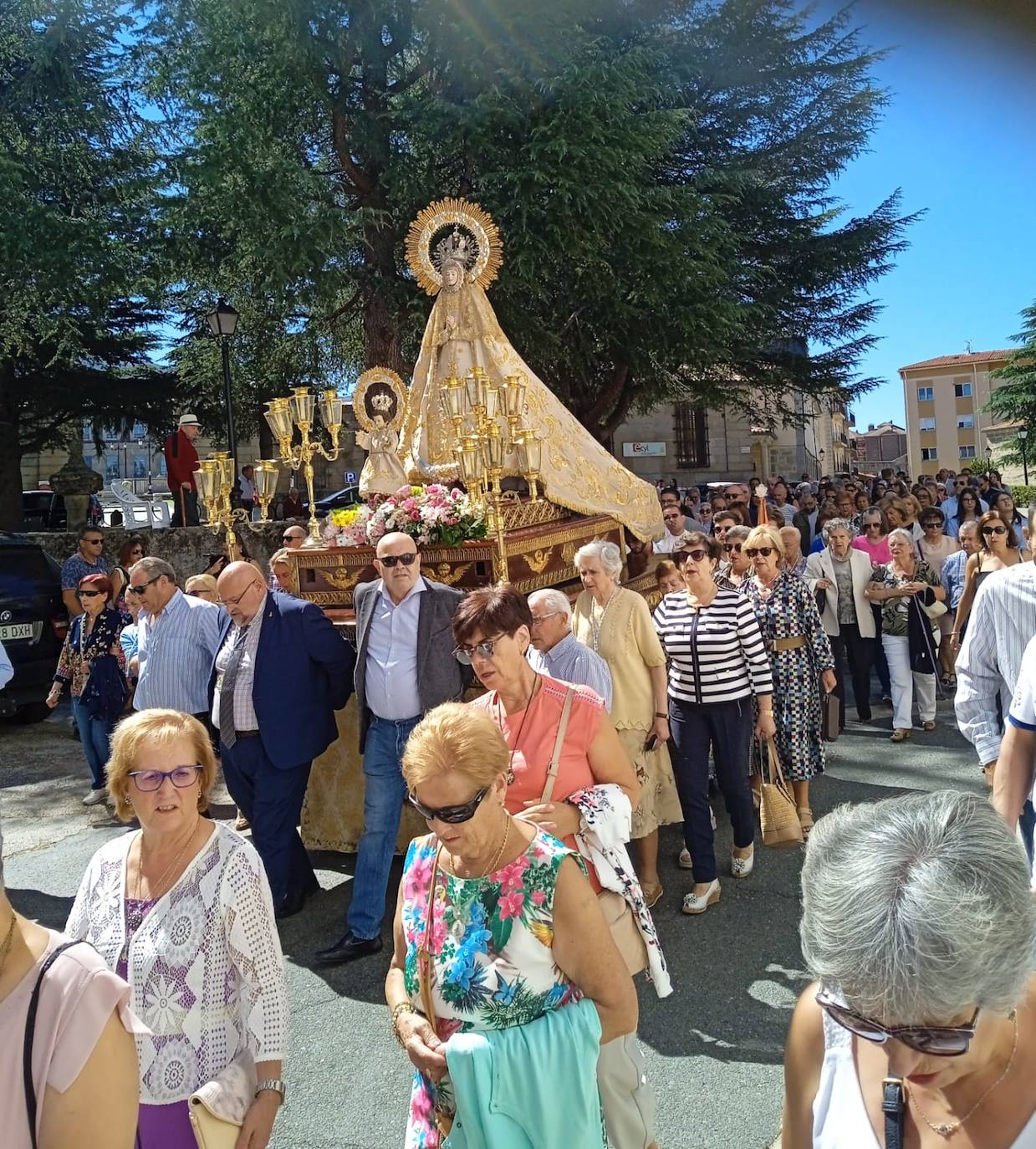 Piedrahita rinde honores a la Virgen de la Vega