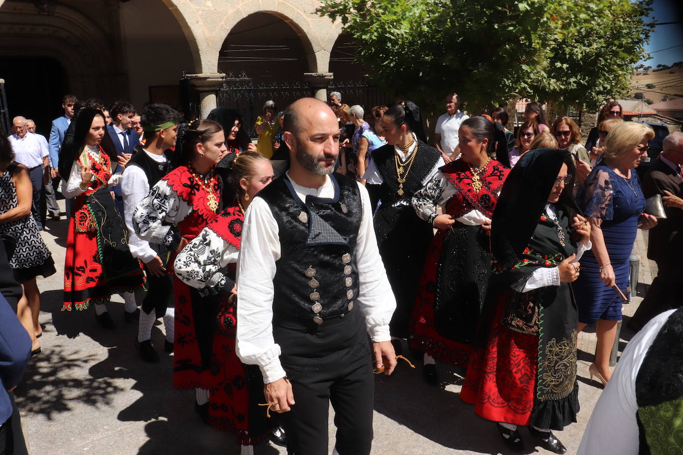 Sones de tradición para honrar a la Virgen del Carrascal en Cespedosa de Tormes