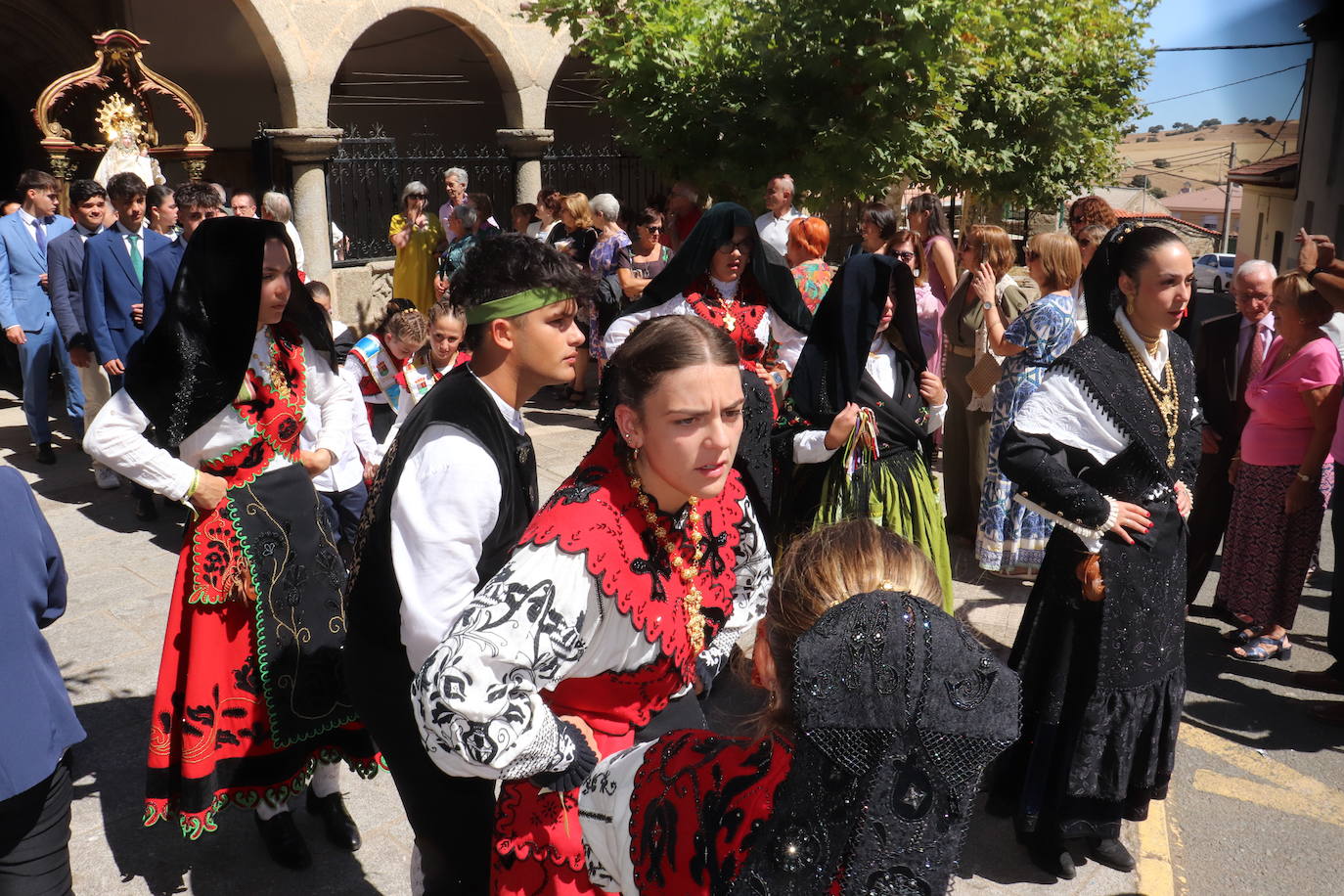 Sones de tradición para honrar a la Virgen del Carrascal en Cespedosa de Tormes