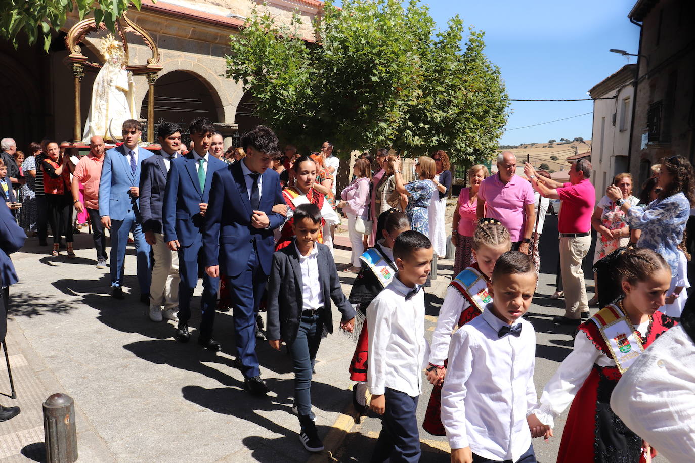 Sones de tradición para honrar a la Virgen del Carrascal en Cespedosa de Tormes