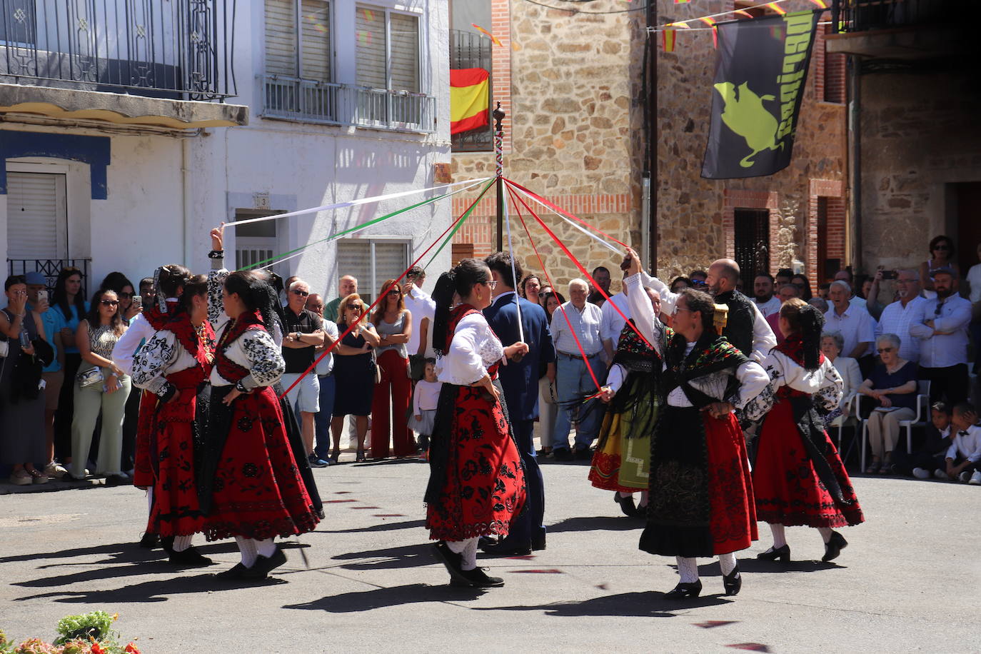 Sones de tradición para honrar a la Virgen del Carrascal en Cespedosa de Tormes