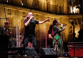 Camela en concierto en la Plaza Mayor.