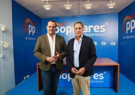 David Mingo y Carlos García Carbayo, en la sede del PP de Salamanca este miércoles.