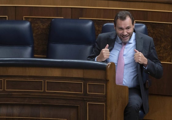 El ministro Óscar Puente, durante la sesión del control al Gobierno.