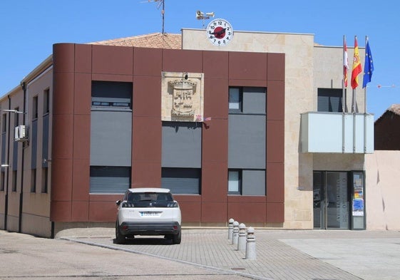 La Casa Consistorial de la localidad de Gomecello.