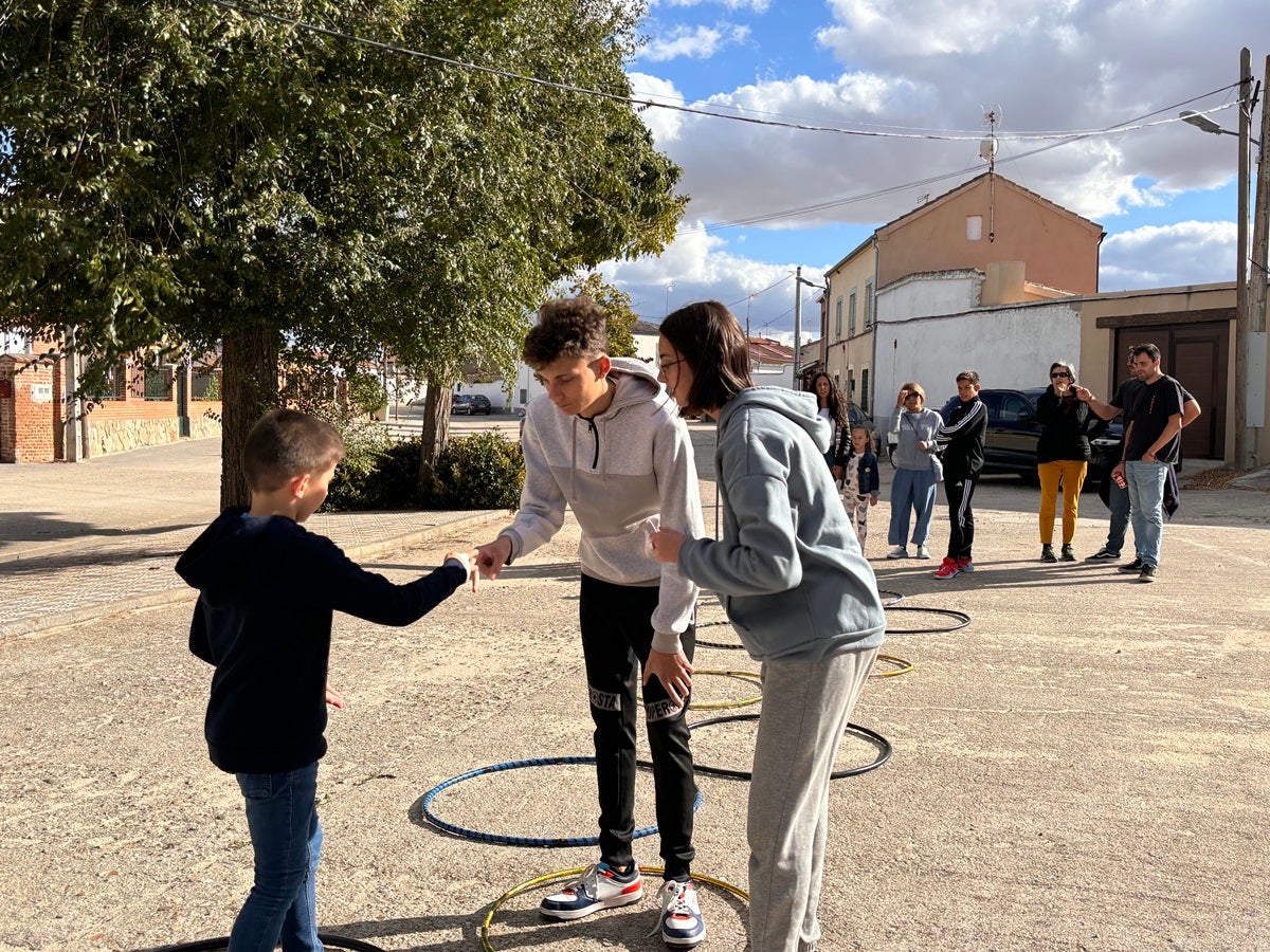 Inicio de fiesta en Nava con acento intergeneracional