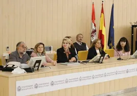 Presentación de las cuartas jornadas de talleres en el aula magna de la Facultad de Psicología