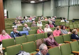 Imagen de los alumnos de la Universidad de la Experiencia en Béjar.