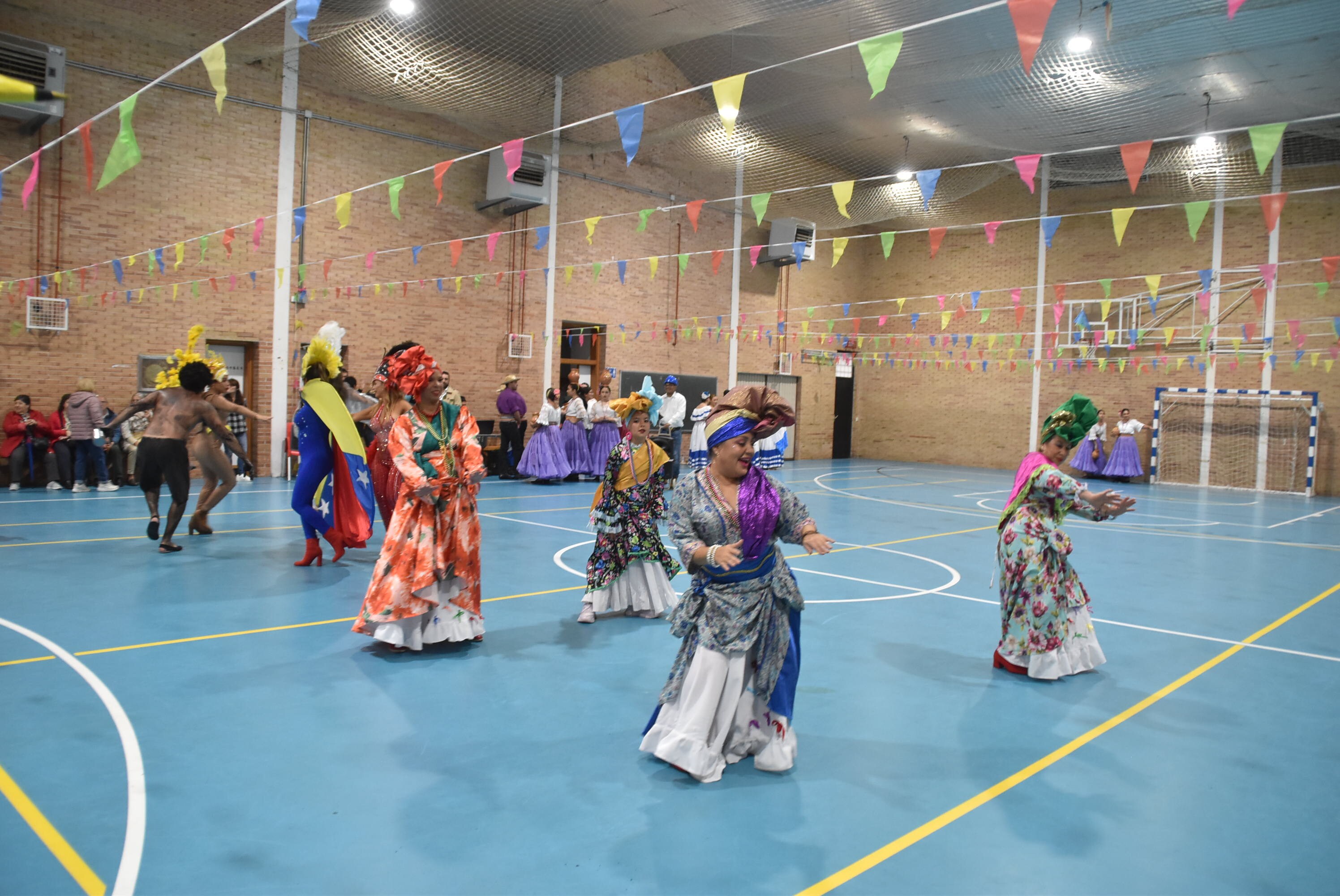 Lleno en Béjar en el primer día de la Hispanidad para fomentar la convivencia