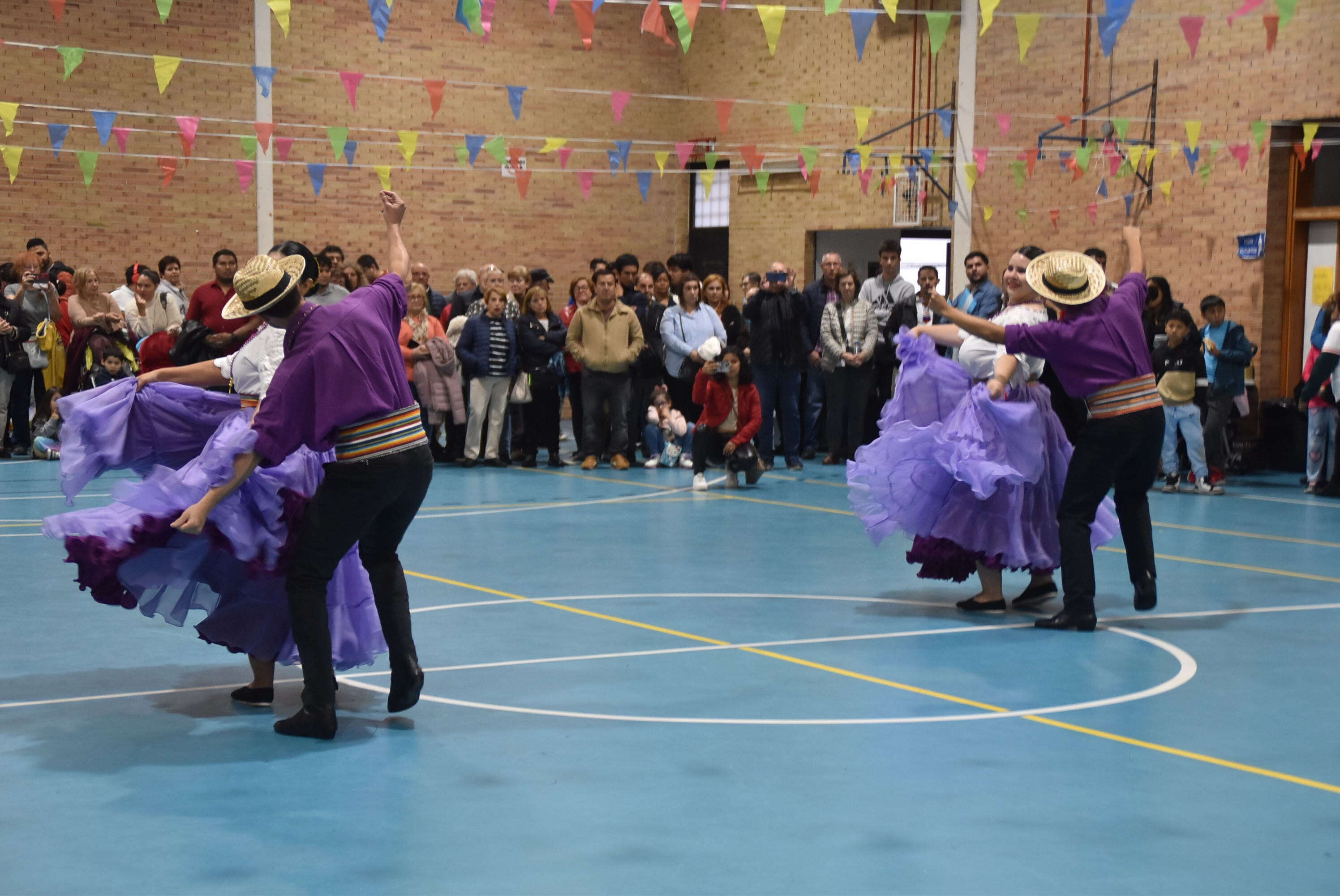 Lleno en Béjar en el primer día de la Hispanidad para fomentar la convivencia