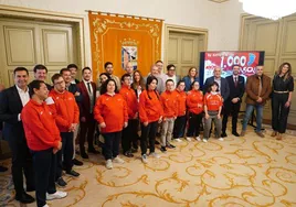 Presentación de la XV Carrera de los 10.000 pasos en el Ayuntamiento de Salamanca.