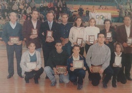 Imagen de la entrega de reconocimientos a los mejores deportistas de Béjar en el año 1999.